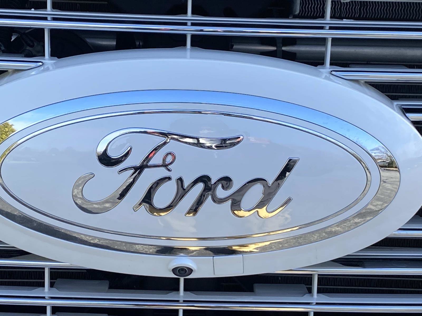 Used 2022 Ford F450 Platinum w/ FX4 Off-Road Package image 45