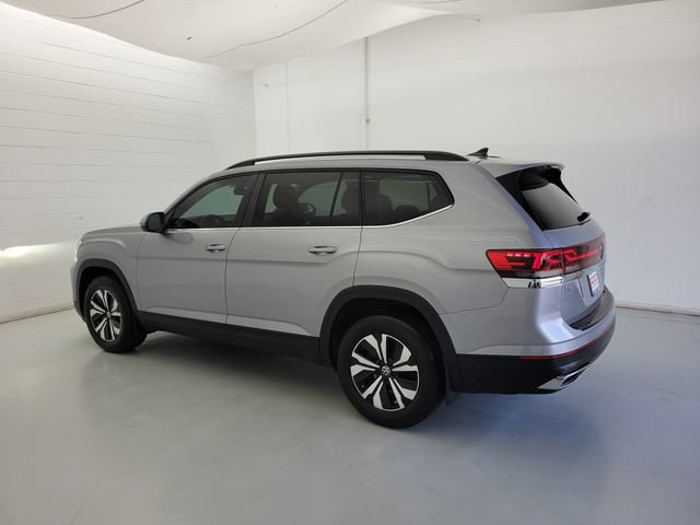 Used 2026 Volkswagen Atlas SE FWD image 7