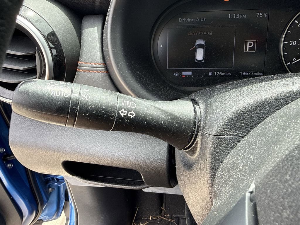 Used 2022 Nissan Kicks SR image 28