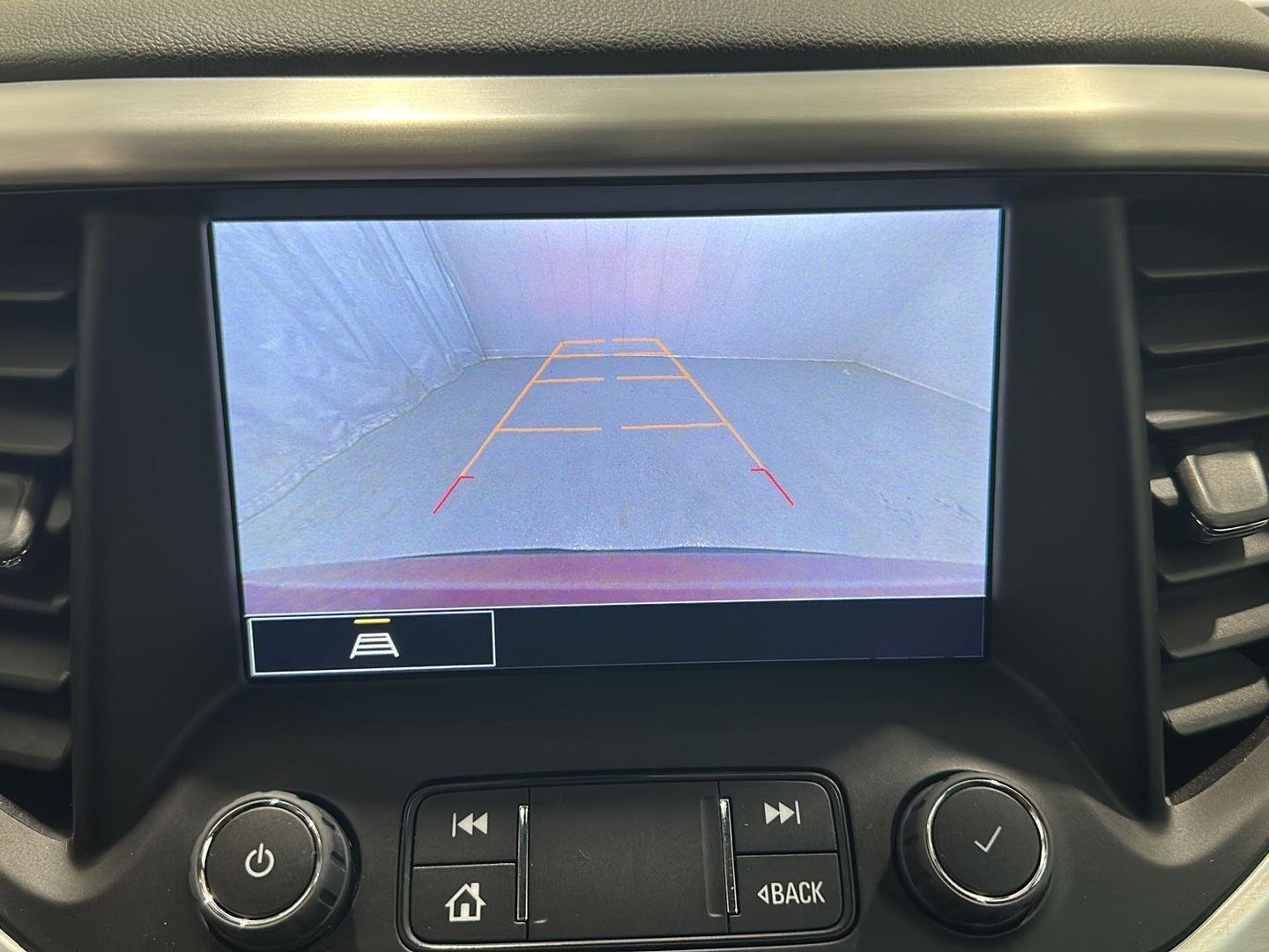 Used 2023 GMC Acadia SLE w/ Driver Convenience Package image 14