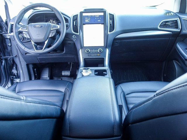 Used 2024 Ford Edge SEL w/ Convenience Package image 4
