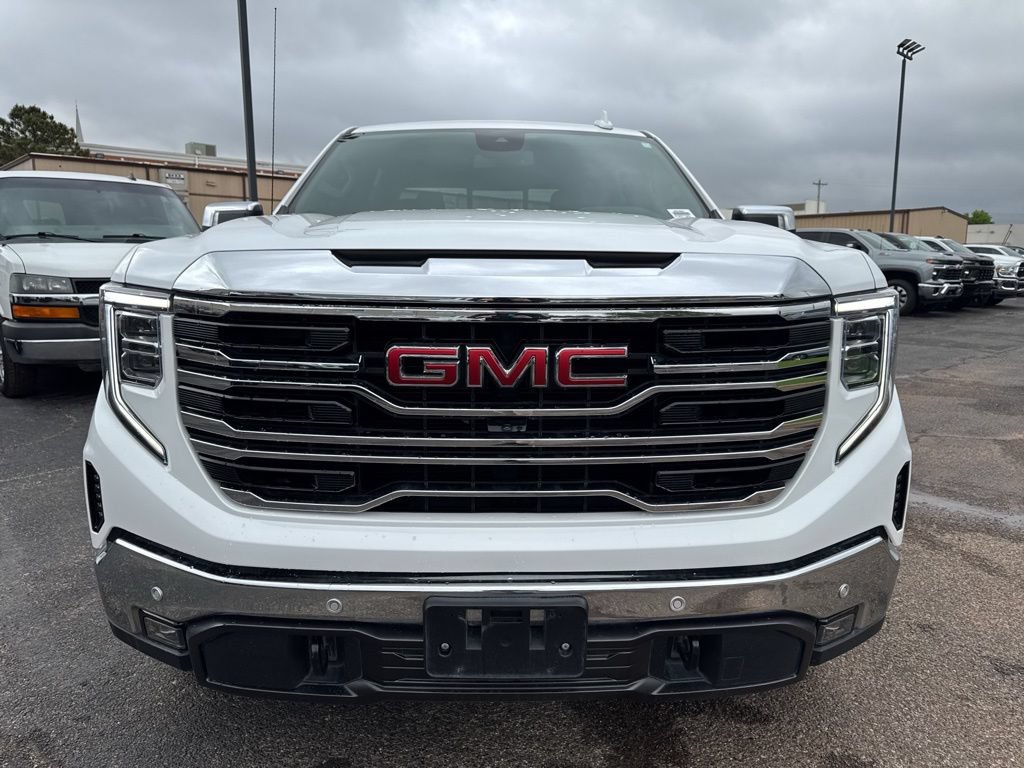 Used 2024 GMC Sierra 1500 SLT AWD/4WD image 2