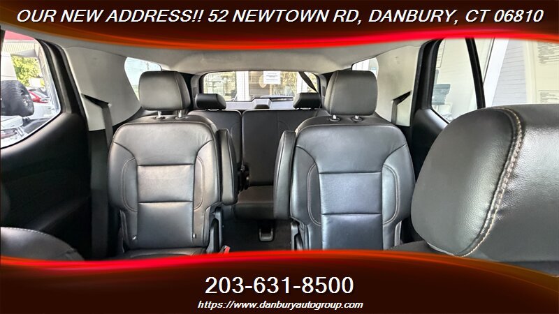 Used 2020 Chevrolet Traverse LT w/ LT Premium Package AWD/4WD image 24