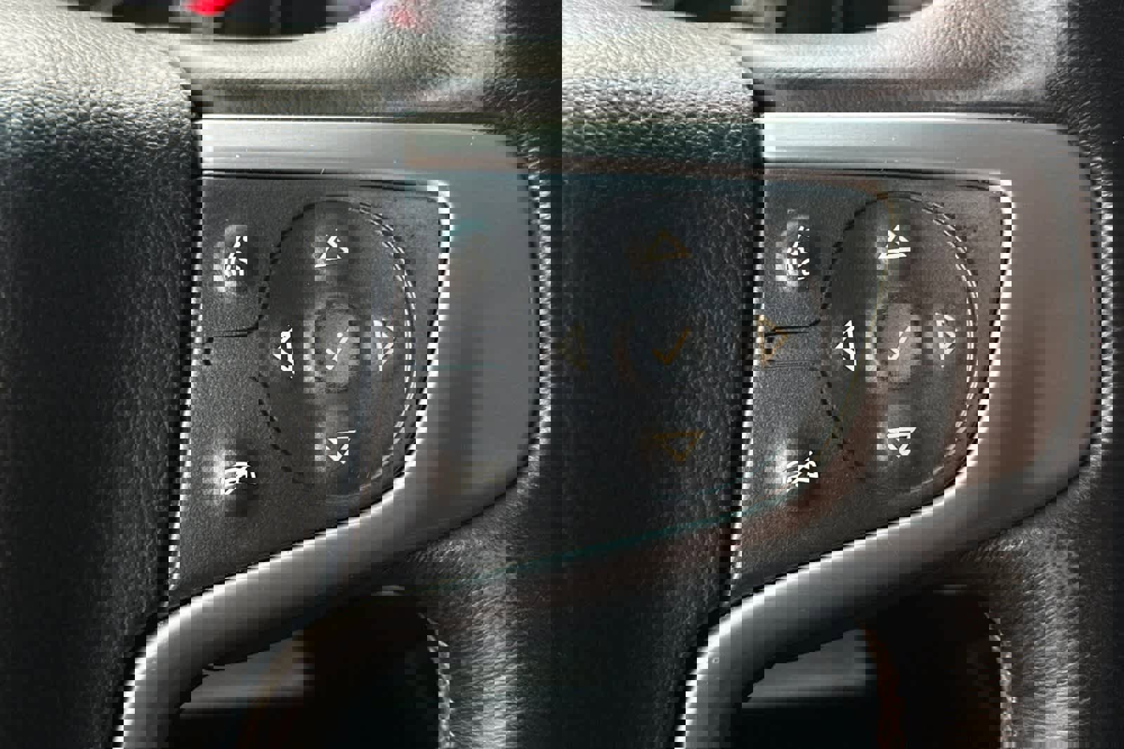 Used 2015 GMC Yukon SLT image 33