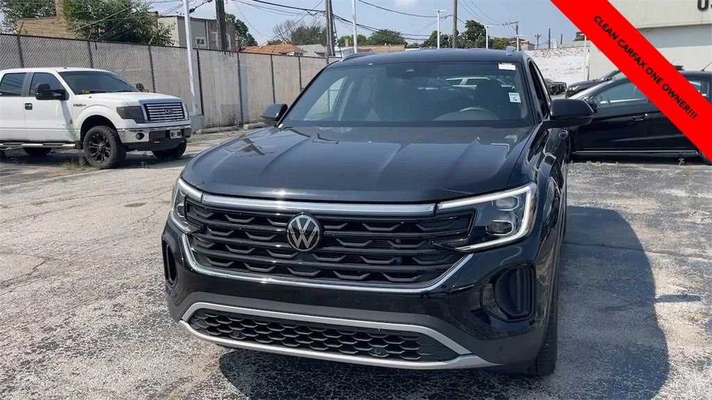 Used 2024 Volkswagen Atlas Cross Sport SE image 30