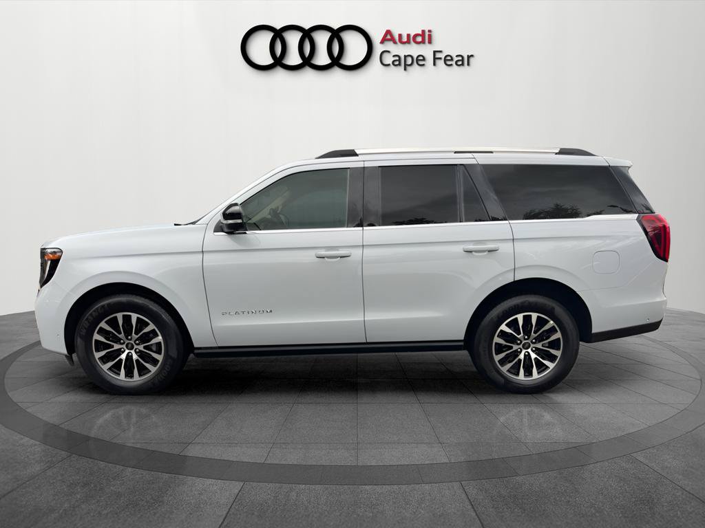 Used 2025 Ford Expedition Platinum AWD/4WD image 2