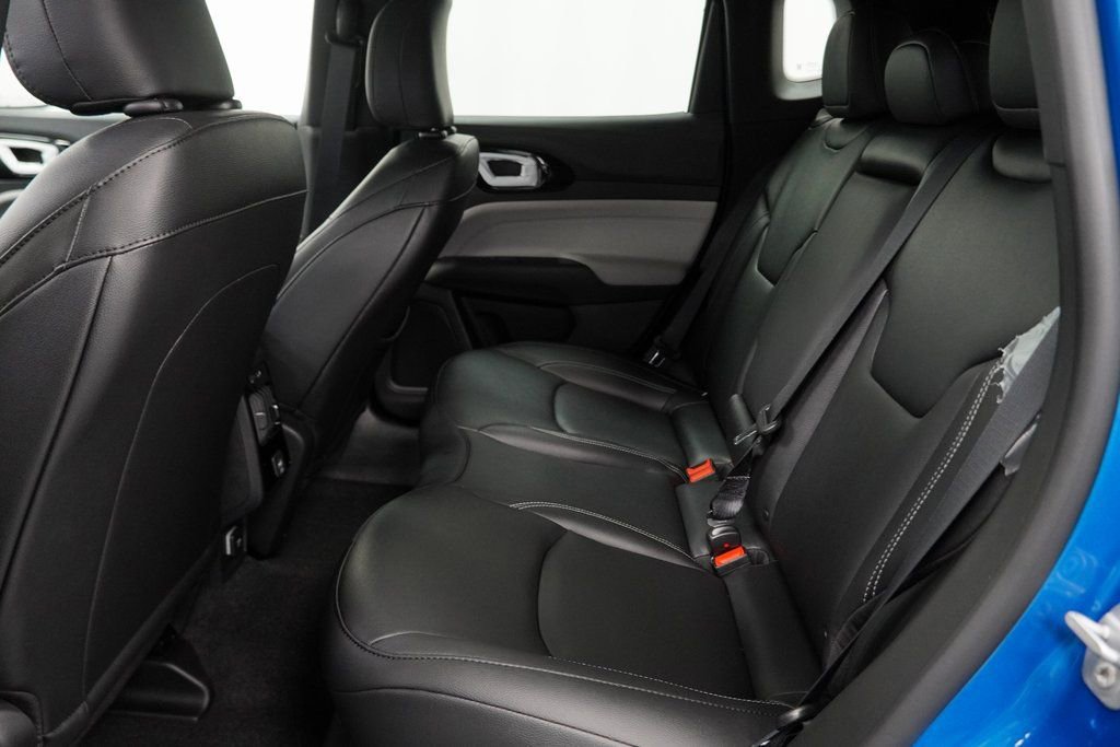 New 2026 Jeep Compass Limited image 17