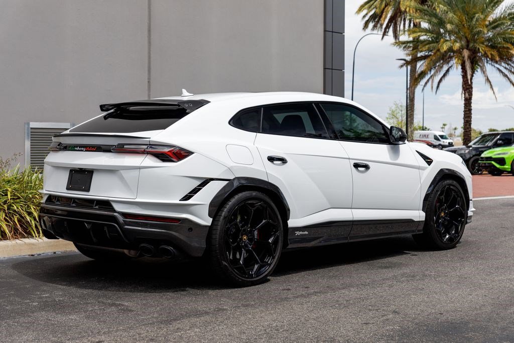 Used 2024 Lamborghini Urus Performante image 5