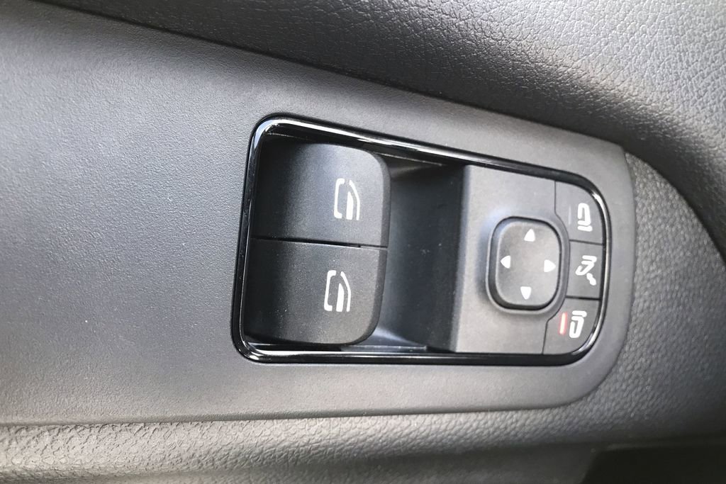 Used 2023 Mercedes-Benz Sprinter 2500 image 19