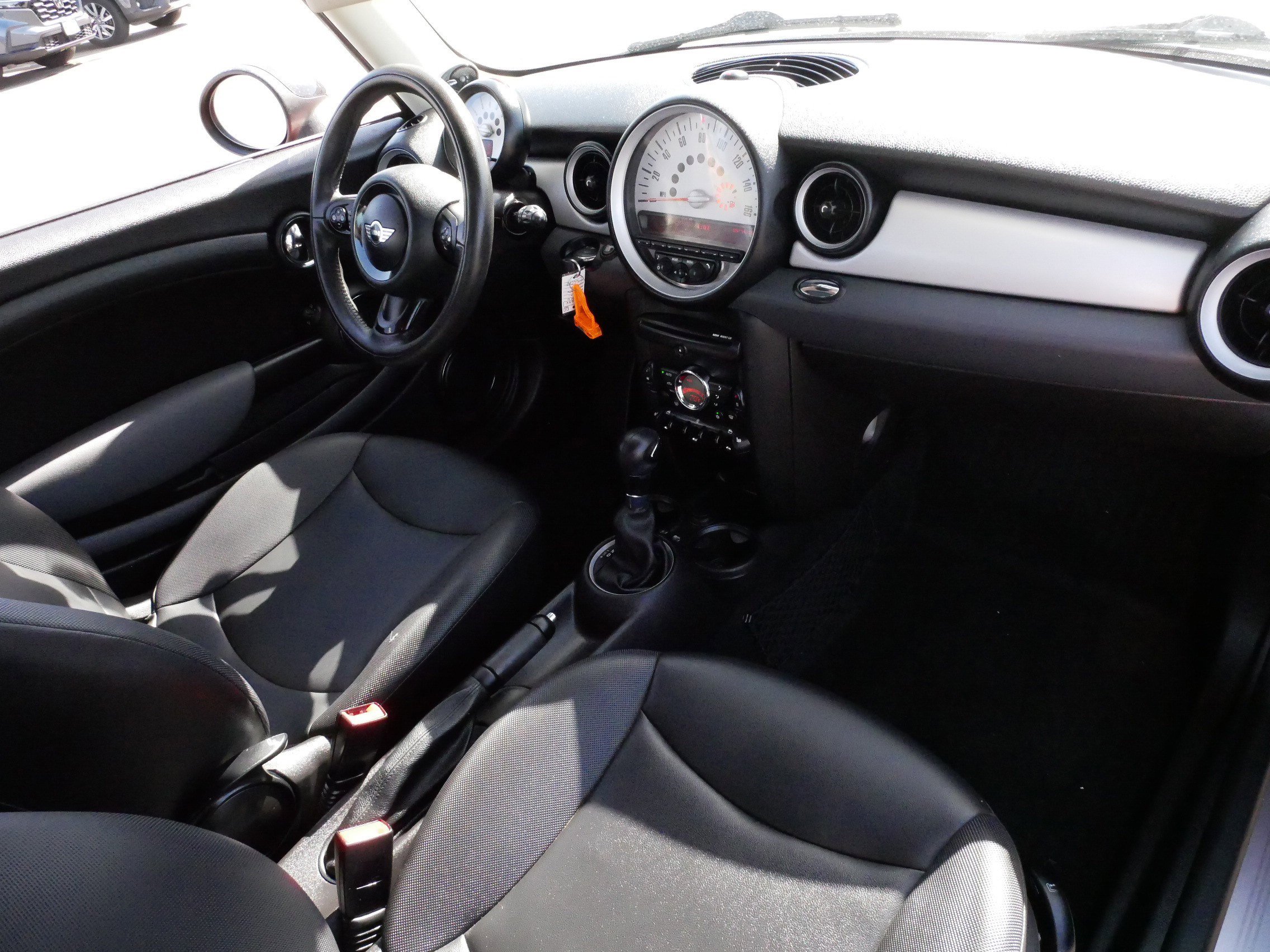 Used 2011 MINI Cooper Hardtop FWD image 10