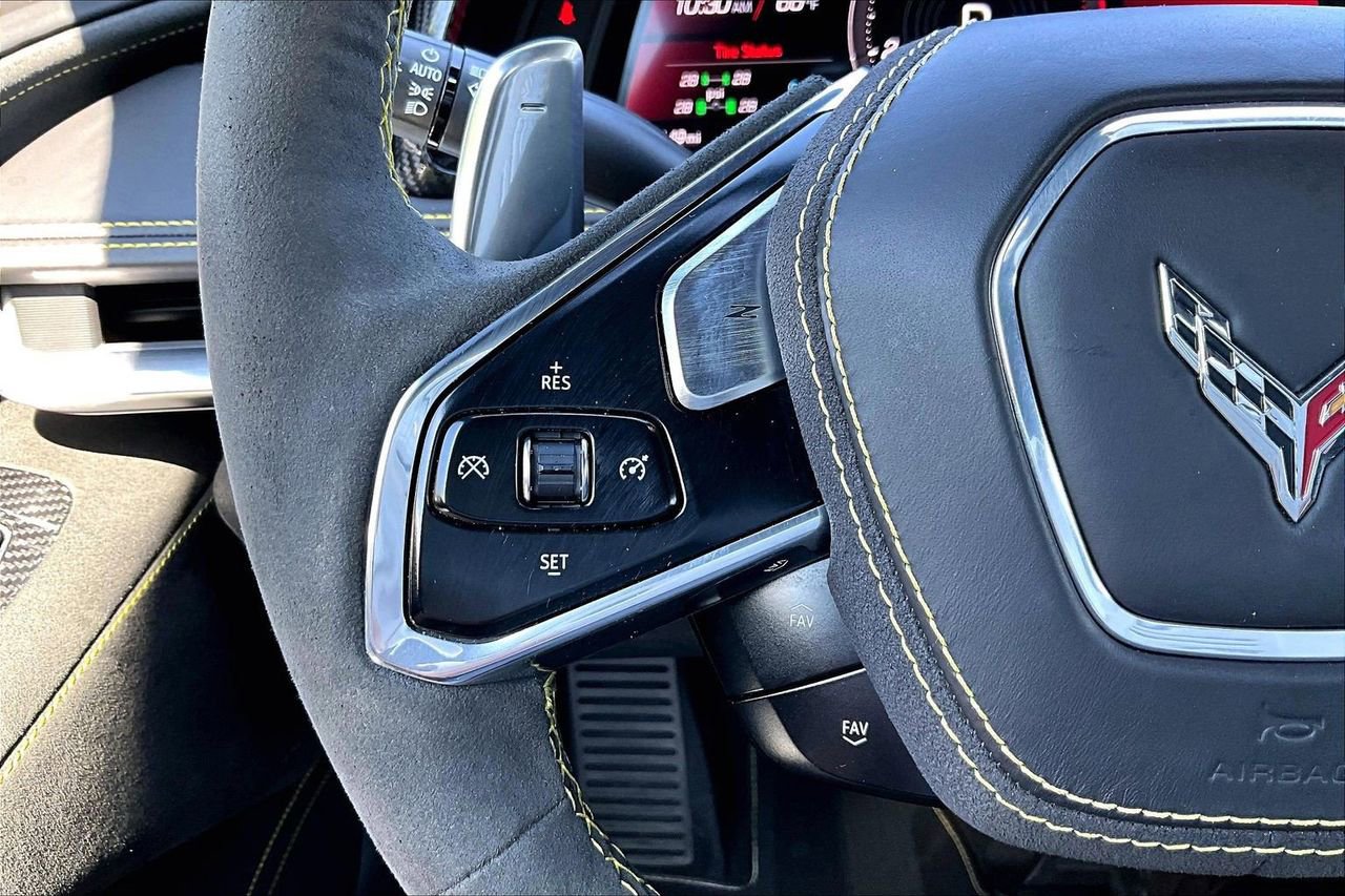 Used 2023 Chevrolet Corvette Stingray Premium Conv w/ Z51 Performance Package RWD image 25