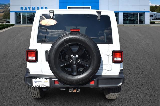Used 2022 Jeep Wrangler Unlimited Sahara image 5