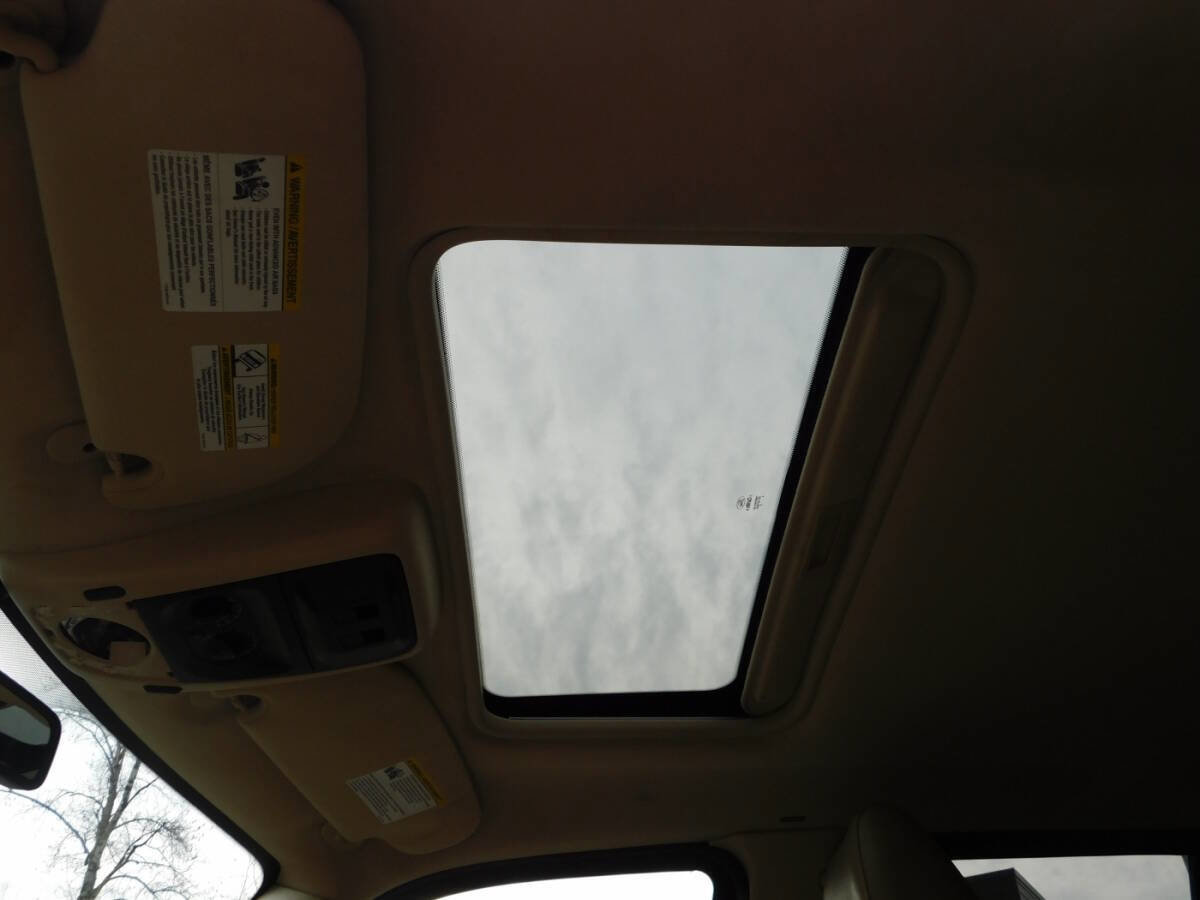 Used 2010 Ford Explorer XLT AWD/4WD image 20