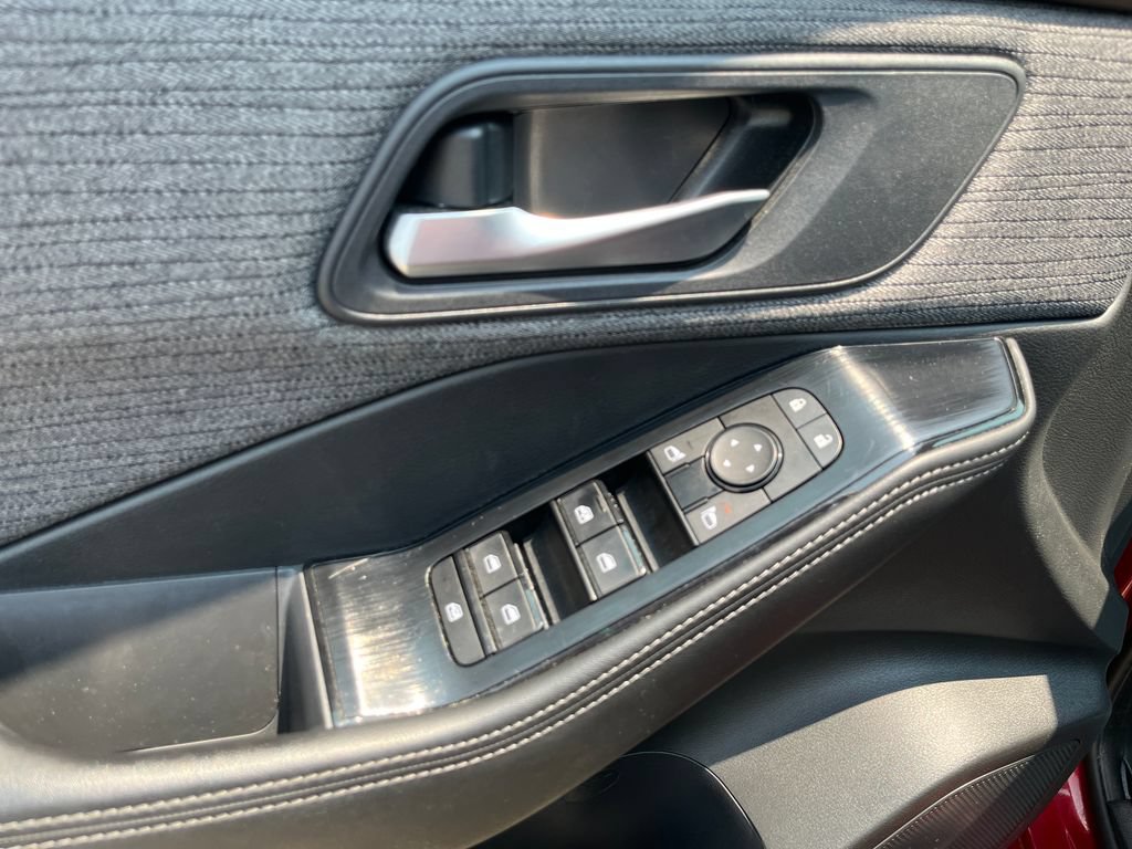 Used 2023 Nissan Rogue SV AWD/4WD image 10