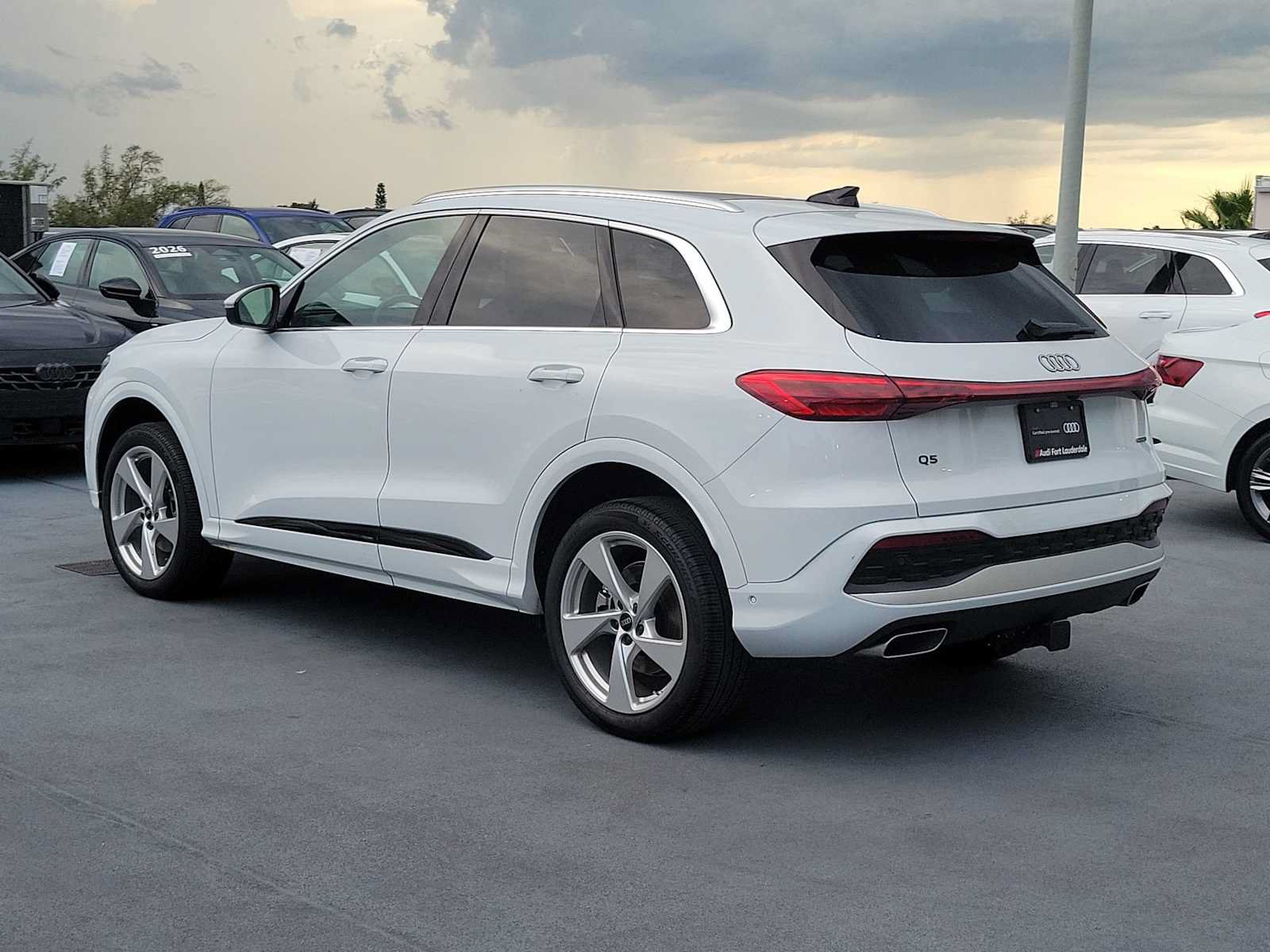 Certified 2025 Audi Q5 Premium Plus w/ Premium Plus AWD/4WD image 4