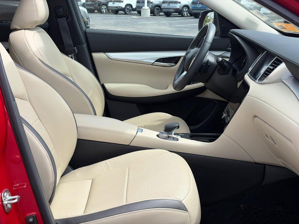 Used 2022 INFINITI QX50 Sensory w/ Cargo Package AWD/4WD image 18