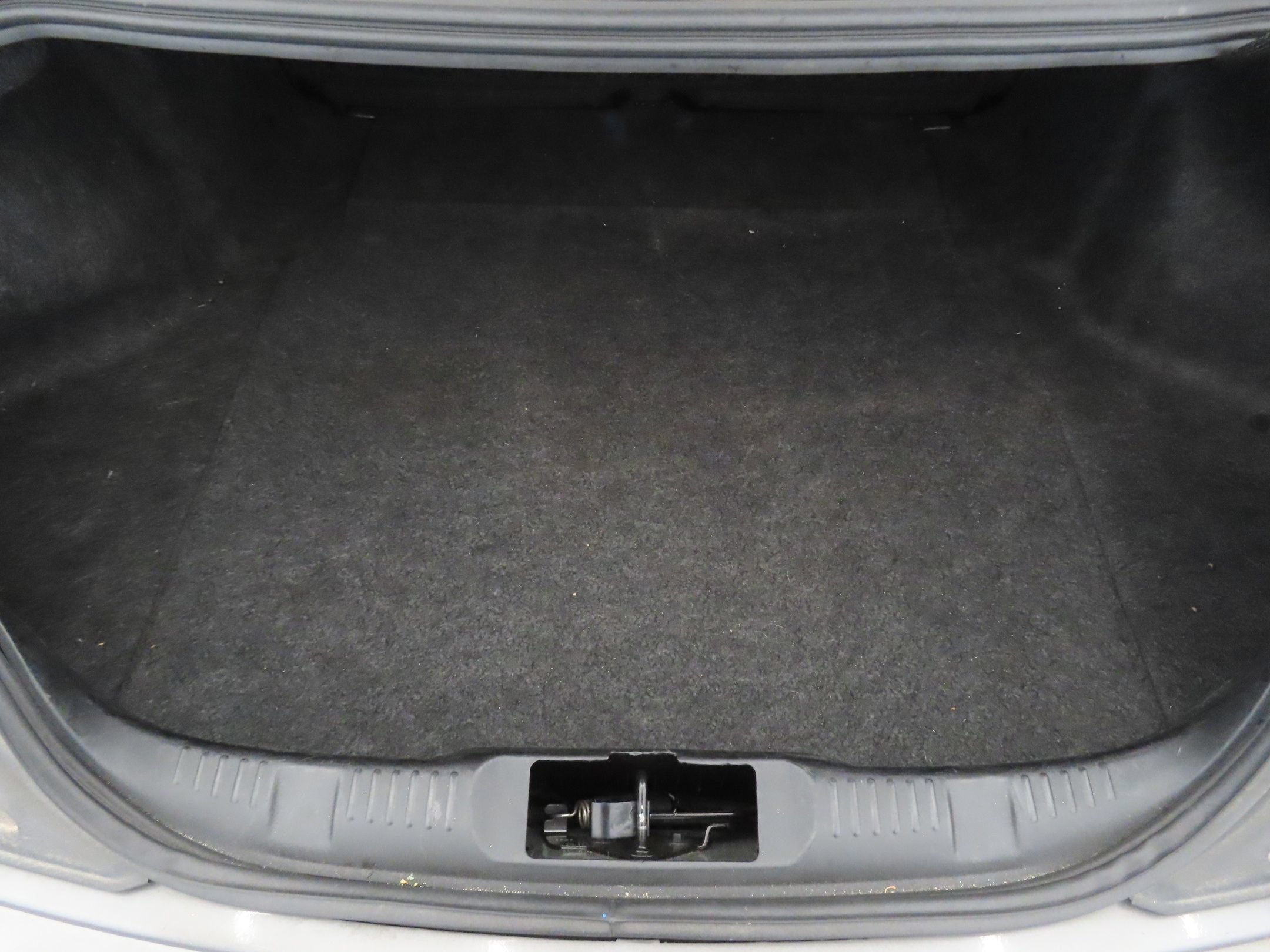 Used 2021 Ford Mustang Premium RWD image 21