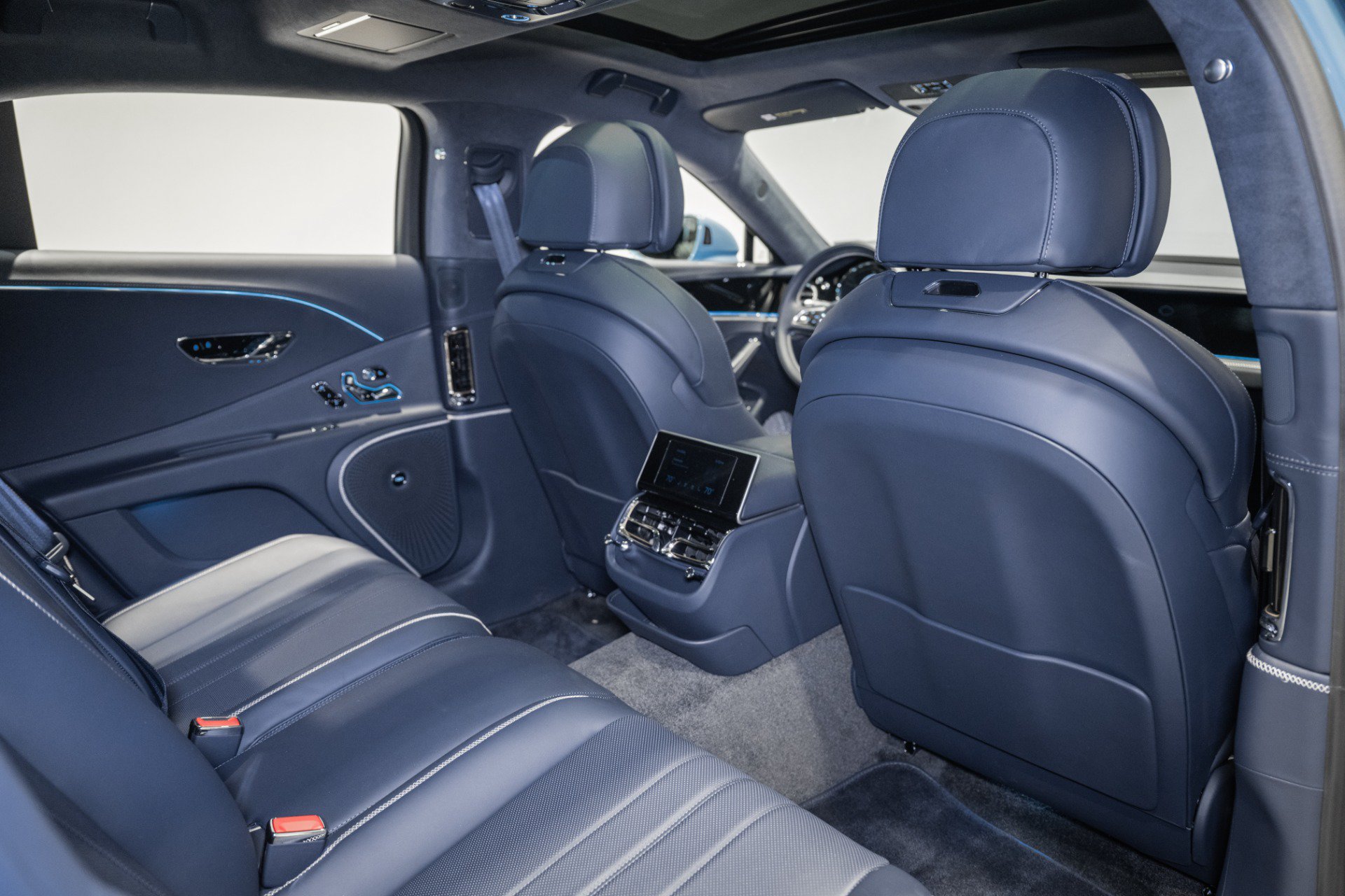 New 2024 Bentley Flying Spur V8 AWD/4WD image 24