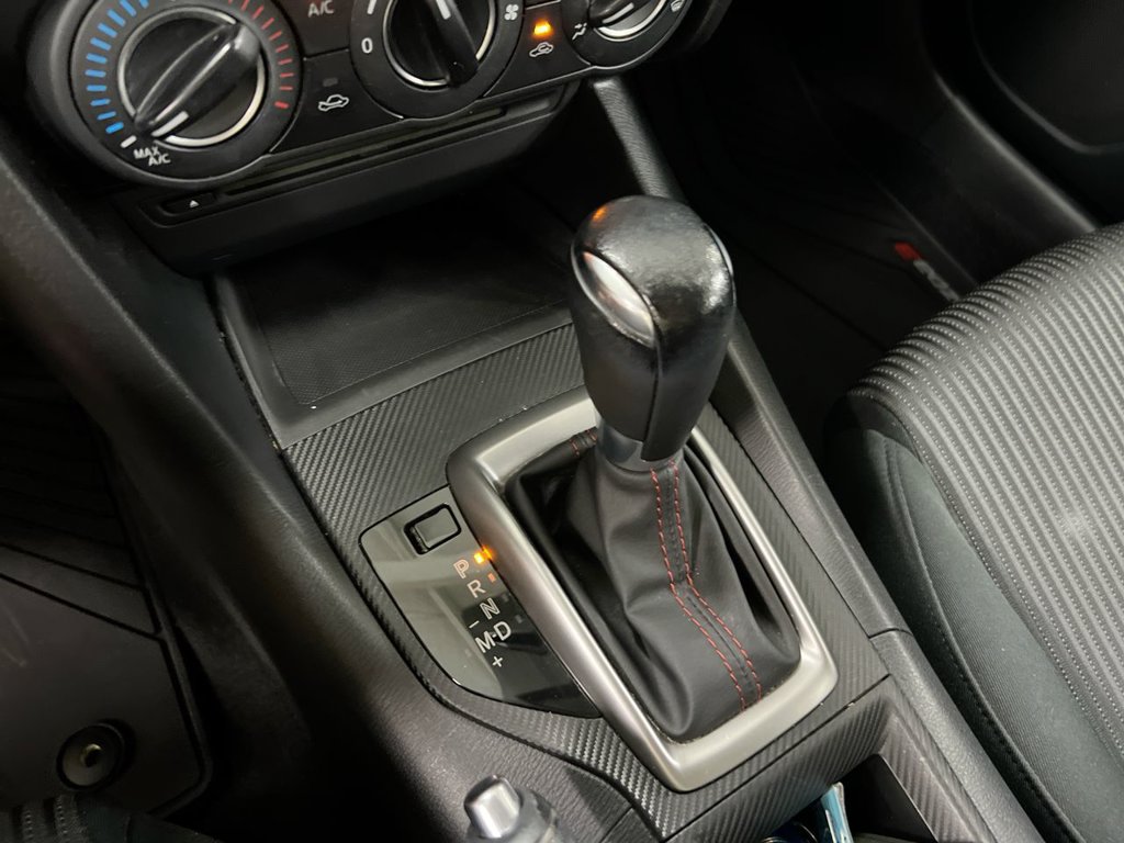Used 2014 MAZDA MAZDA3 i Touring FWD image 16