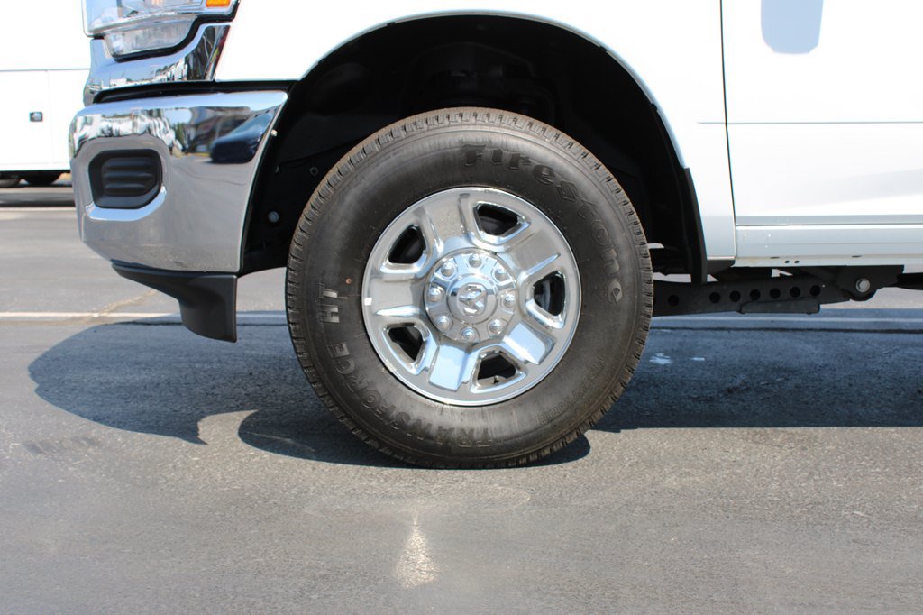 Used 2024 RAM 2500 Tradesman w/ Chrome Appearance Group AWD/4WD image 28