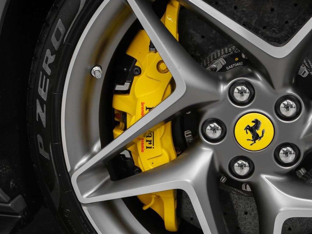 Used 2022 Ferrari F8 Tributo image 8