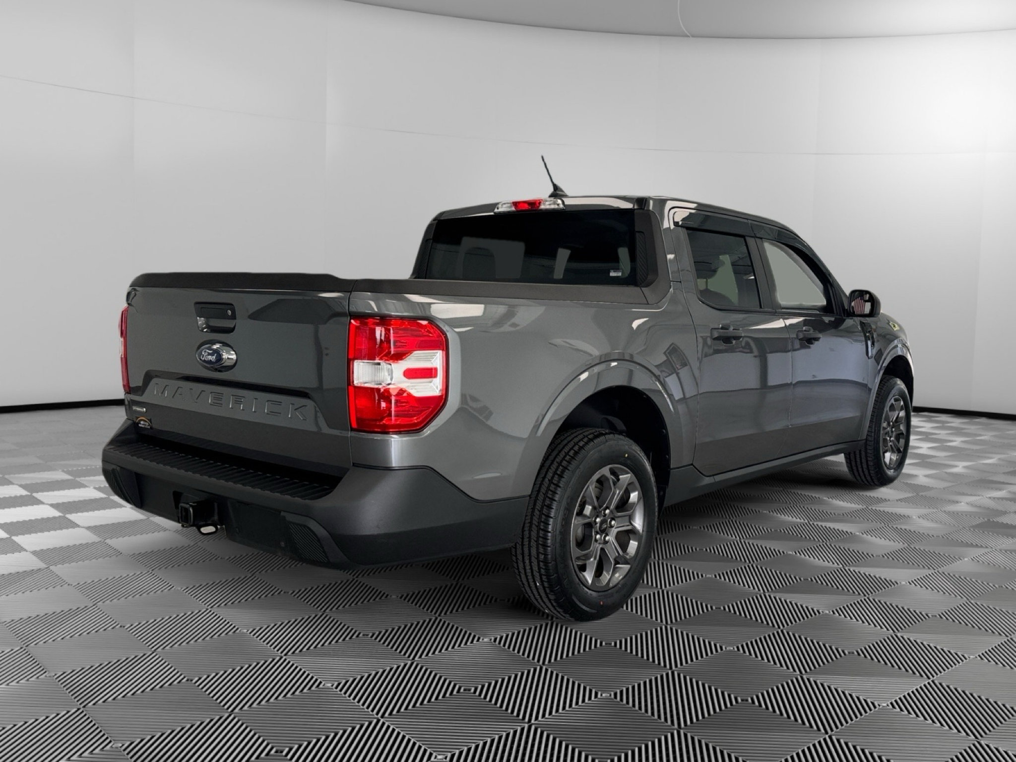 Used 2023 Ford Maverick XLT FWD image 8