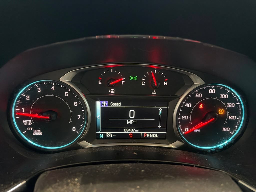 Used 2018 Chevrolet Equinox LT w/ Sun & Infotainment Package FWD image 2