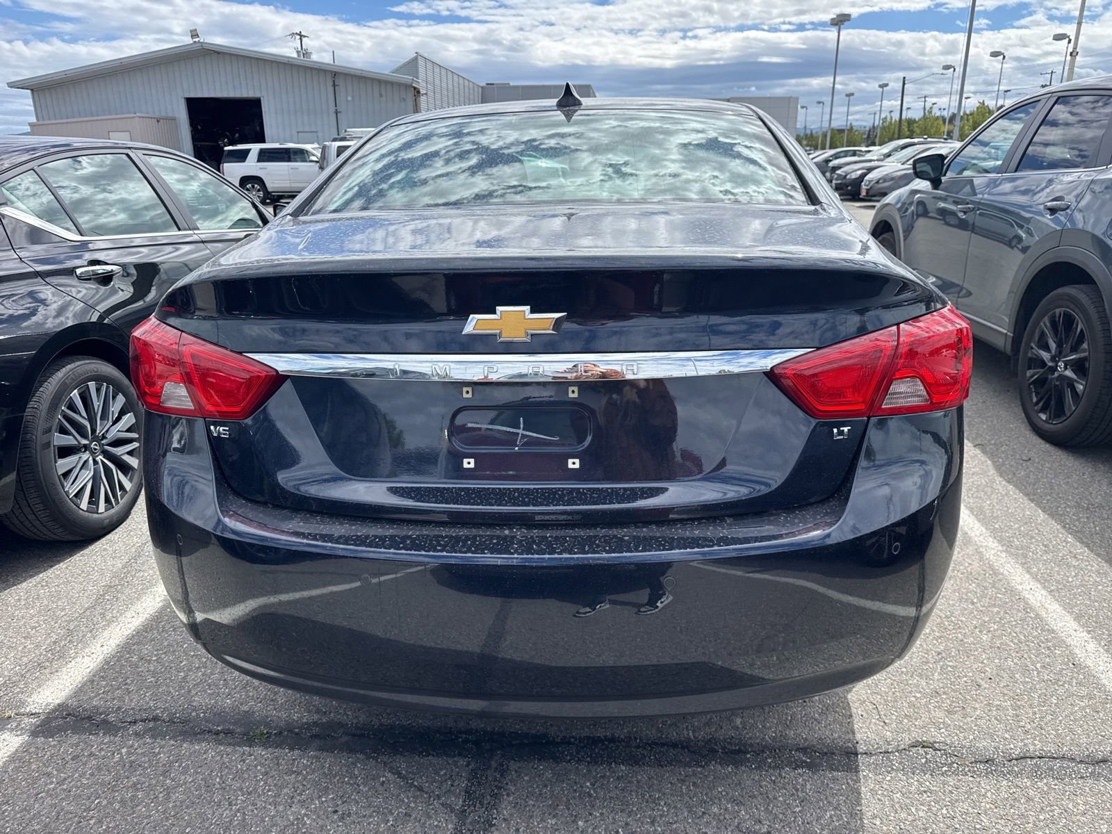Used 2015 Chevrolet Impala LT FWD image 7