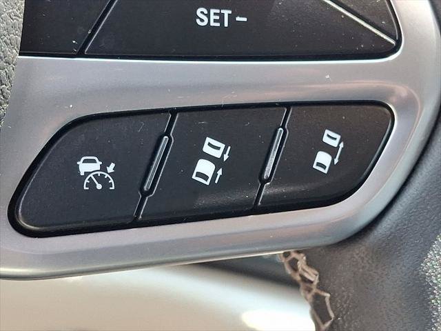 Certified 2022 Chrysler Pacifica Touring-L FWD image 25