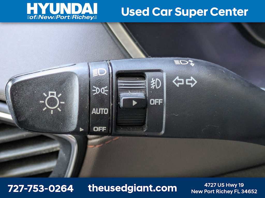 Used 2020 Hyundai Santa Fe Limited image 39