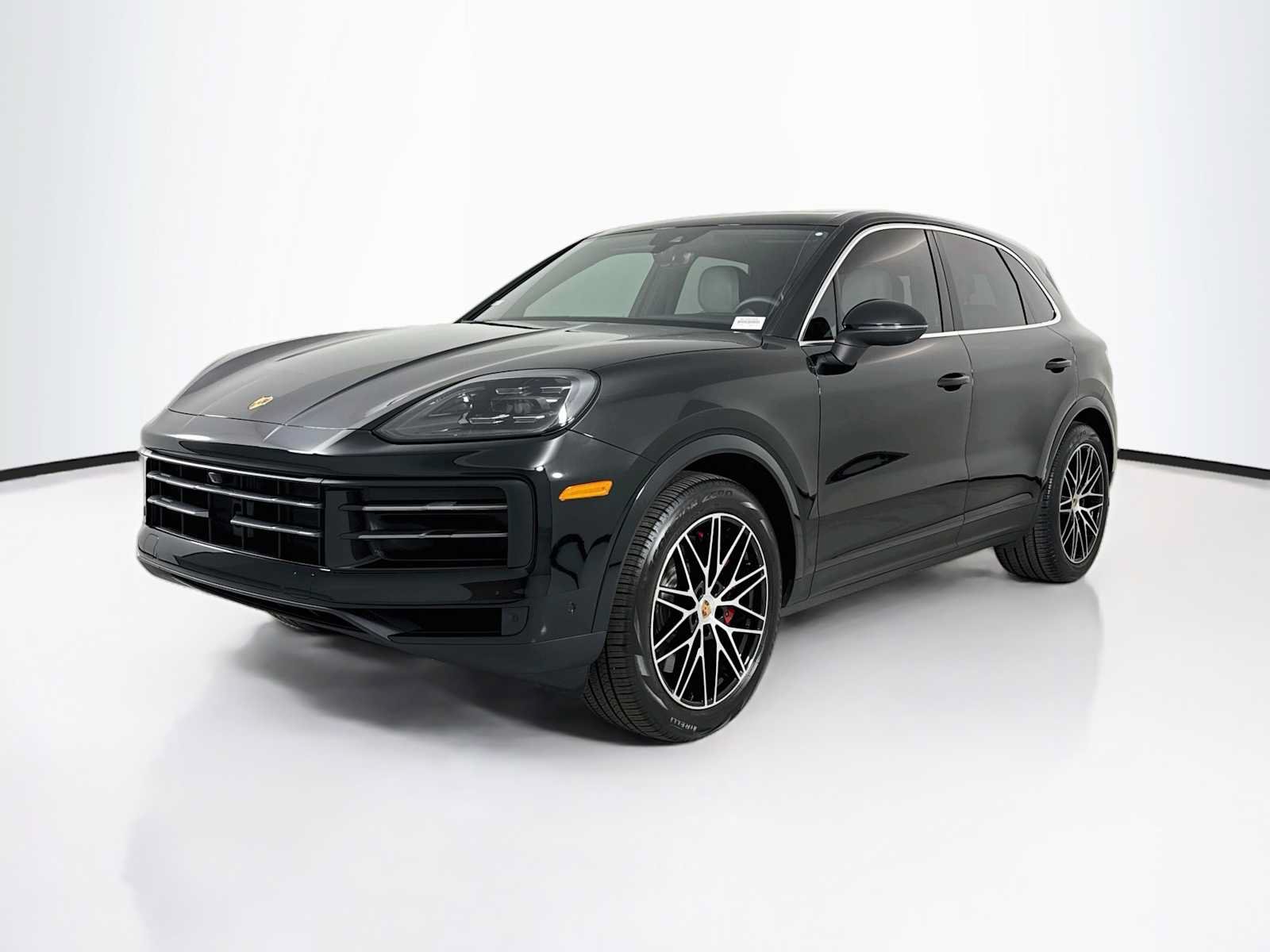 Certified 2025 Porsche Cayenne S AWD/4WD image 1