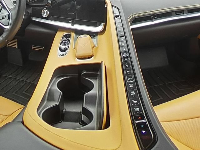 Used 2020 Chevrolet Corvette Stingray Preferred Cpe w/ 2LT Preferred Equipment Group RWD image 23