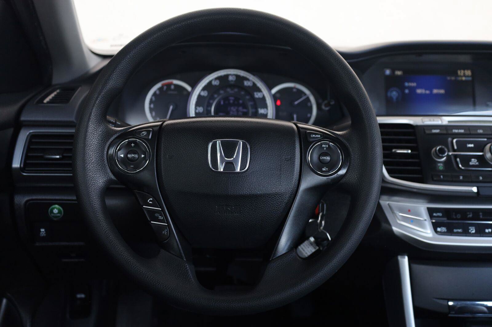 Used 2015 Honda Accord LX image 30