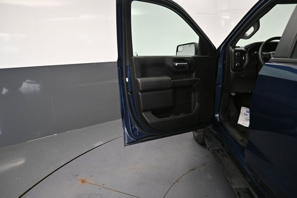 Used 2022 Chevrolet Silverado 1500 Custom w/ LPO, Dark Essentials Package AWD/4WD image 24
