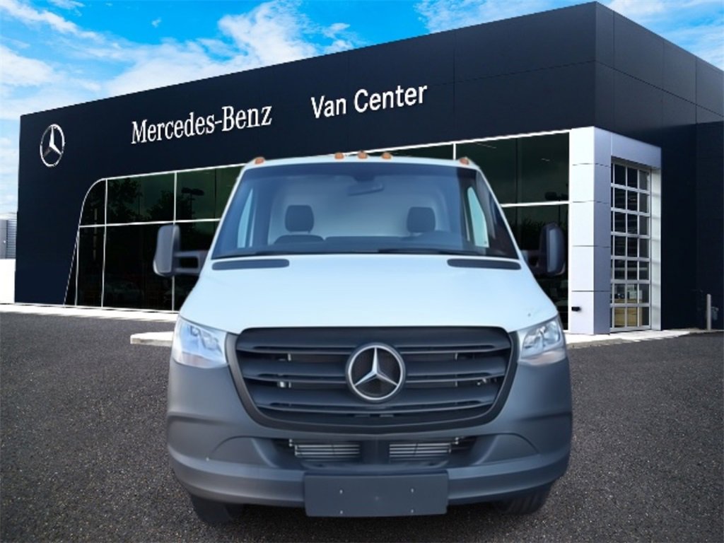 New 2022 Mercedes-Benz Sprinter 3500 image 2