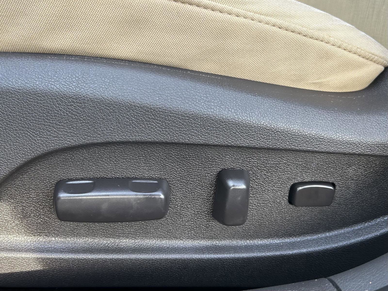 Used 2011 Hyundai Sonata GLS image 14