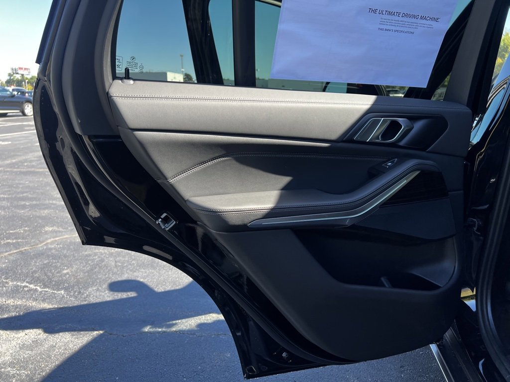 New 2026 BMW X5 sDrive40i image 15