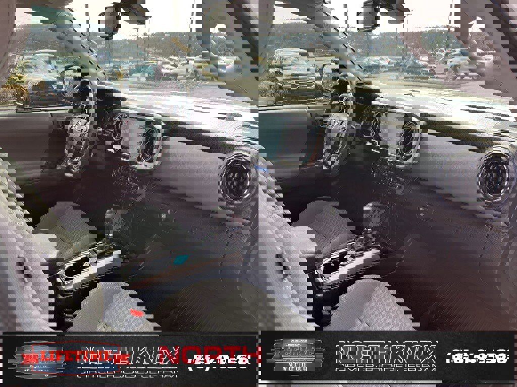 Used 2023 Toyota Tacoma SR image 29