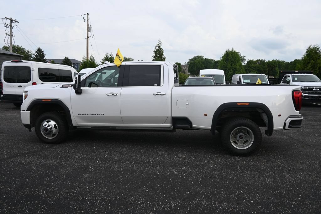Used 2023 GMC Sierra 3500 Denali w/ Denali Ultimate Package AWD/4WD image 6