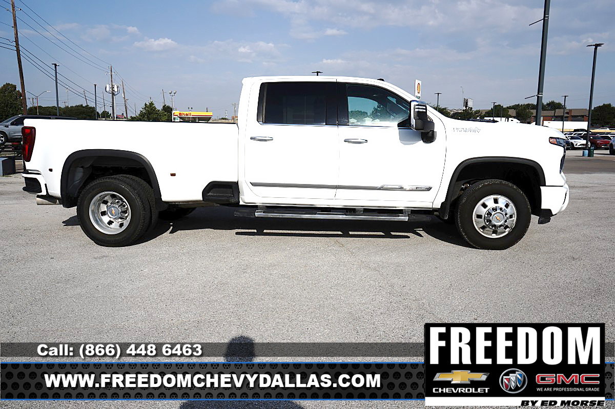 Used 2024 Chevrolet Silverado 3500 High Country w/ High Country Premium Package AWD/4WD image 42