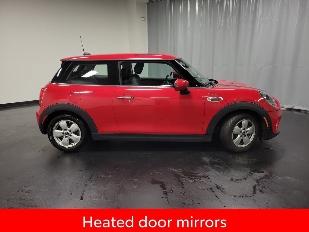 Used 2021 MINI Cooper 2-Door Hardtop FWD image 9