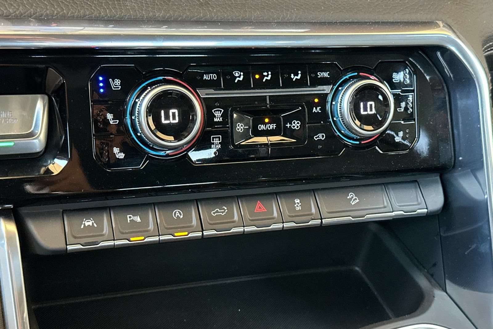 Certified 2025 GMC Sierra 1500 Denali AWD/4WD image 20
