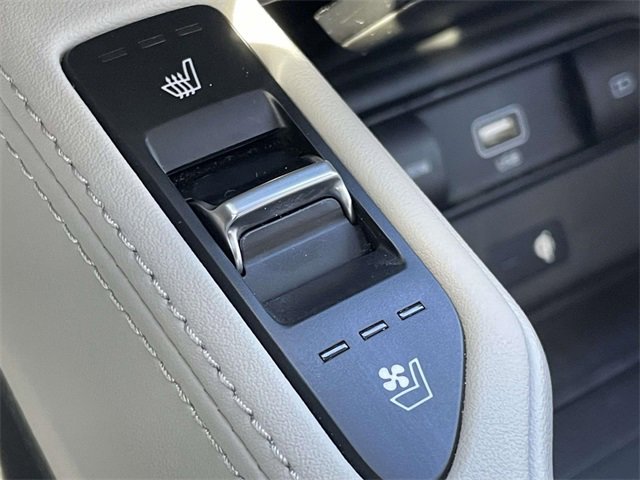 Used 2020 Kia Telluride EX w/ EX Premium Package image 41