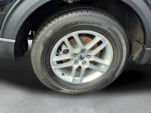 Used 2025 Ford Explorer Active AWD/4WD image 9