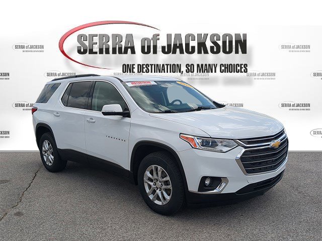 Used 2020 Chevrolet Traverse LT image 2