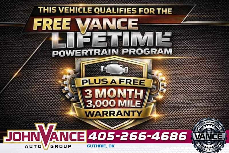 Used 2025 Chevrolet Trax ACTIV w/ Driver Confidence Package FWD image 2