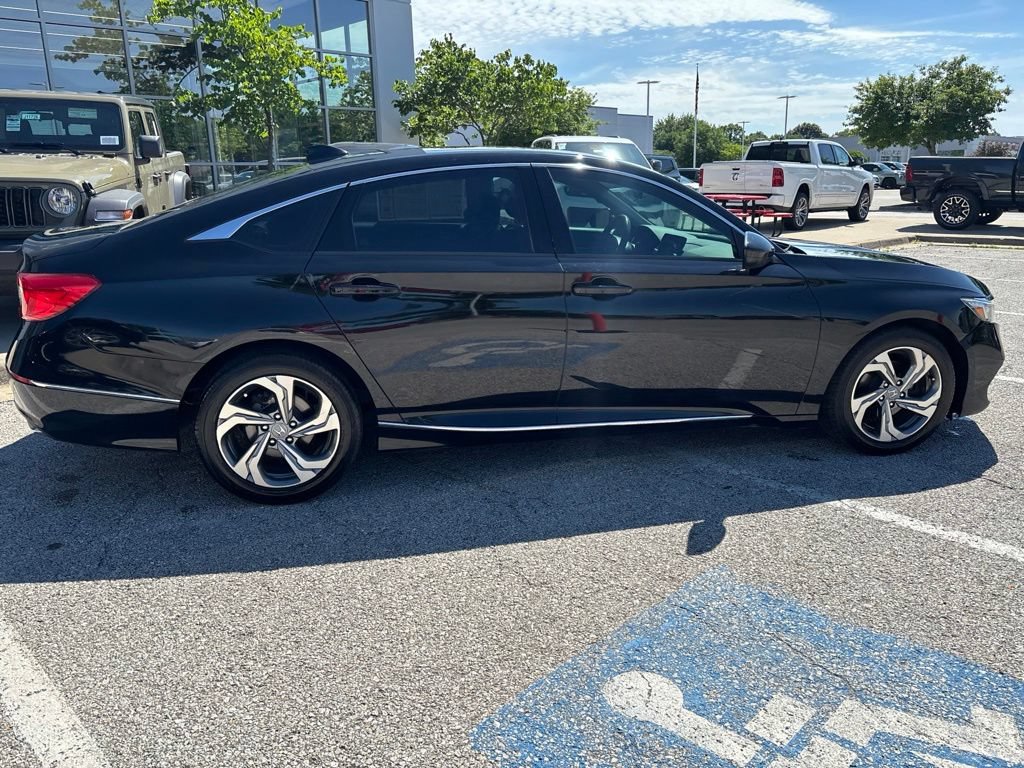 Used 2018 Honda Accord EX image 28