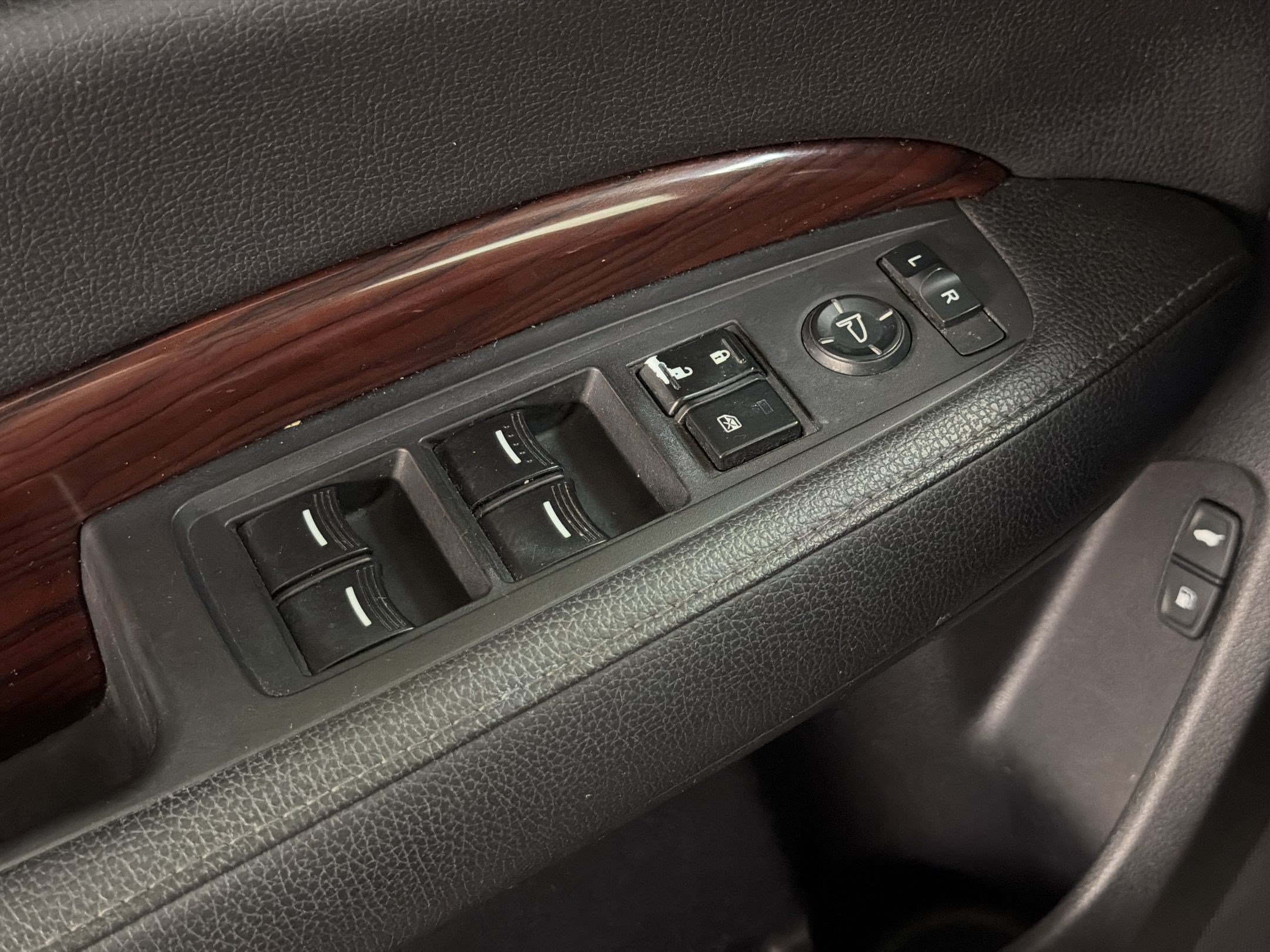 Used 2014 Acura MDX w/ Technology Package FWD image 15