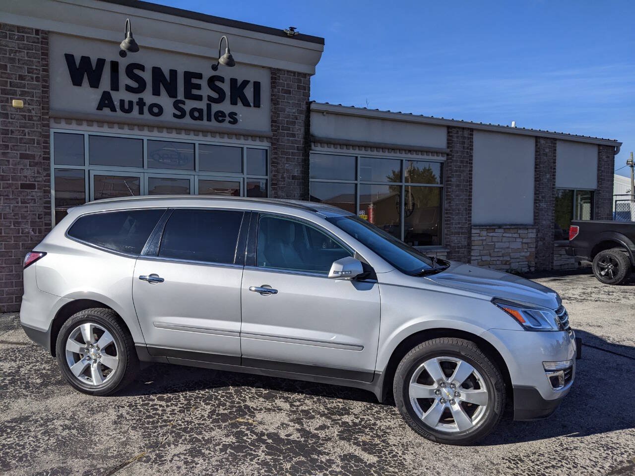 Used 2014 Chevrolet Traverse LTZ AWD/4WD image 2