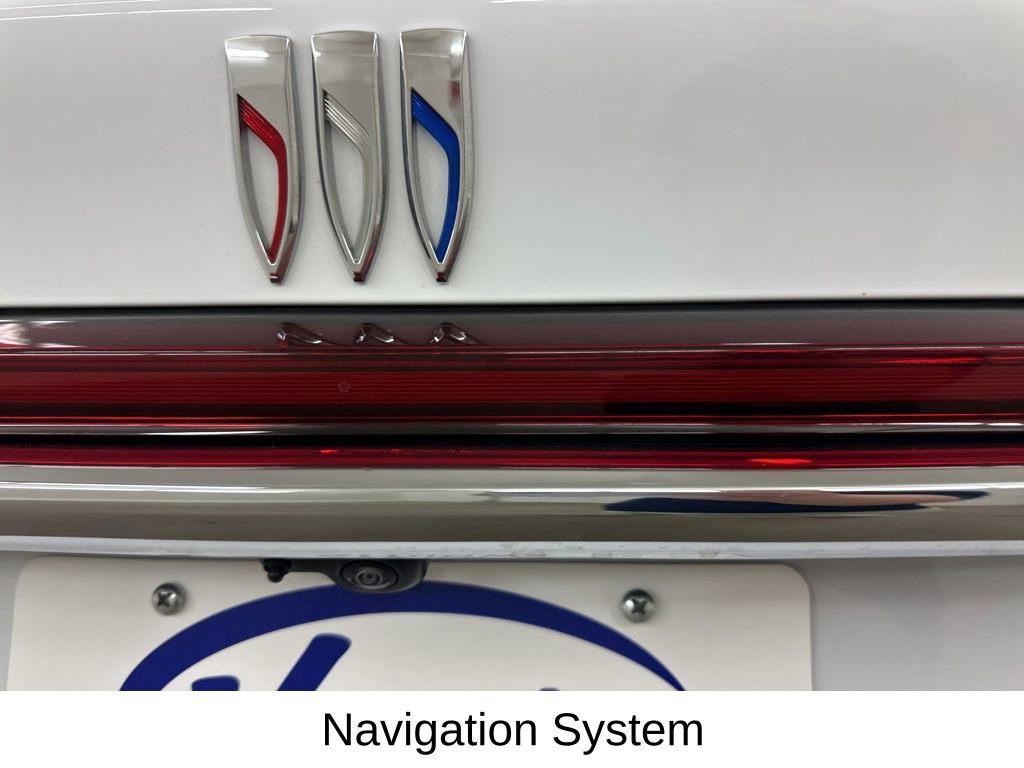 Used 2025 Buick Enclave Preferred image 16